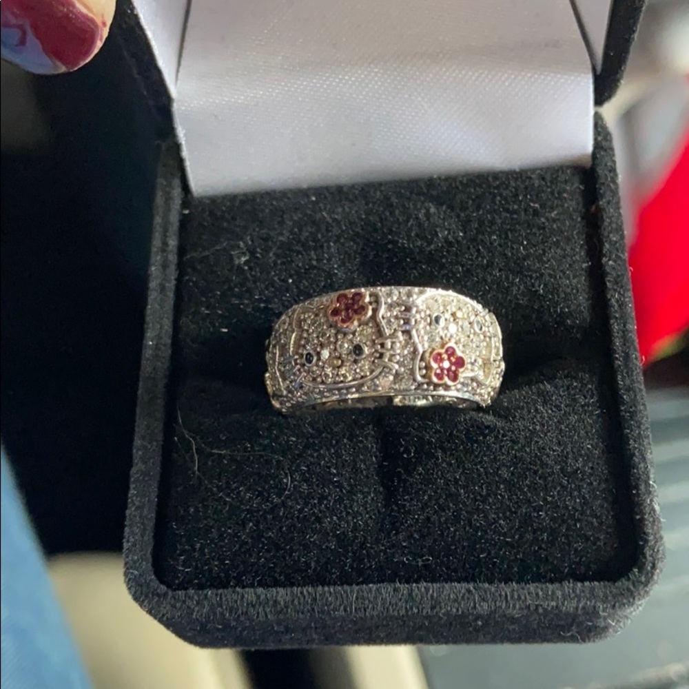 Hello kitty ring